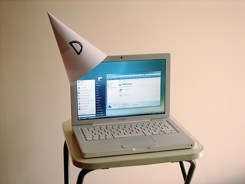 228198624_b5a87202cc_dunce-pc