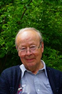 41e4a5ed1fdd3ac313c32826_640_man-glasses