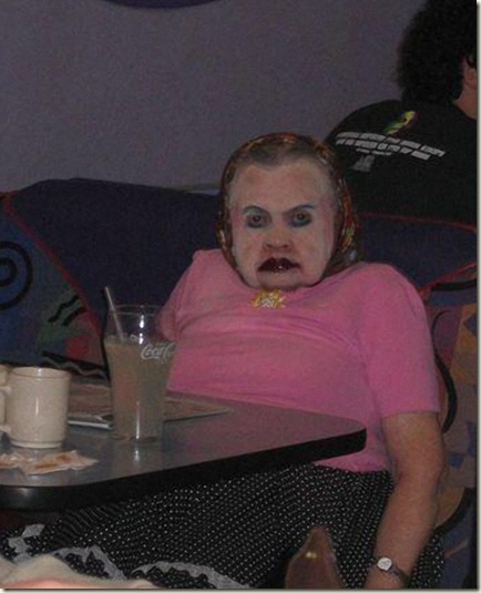 old_lady6cb8f9 enlarge